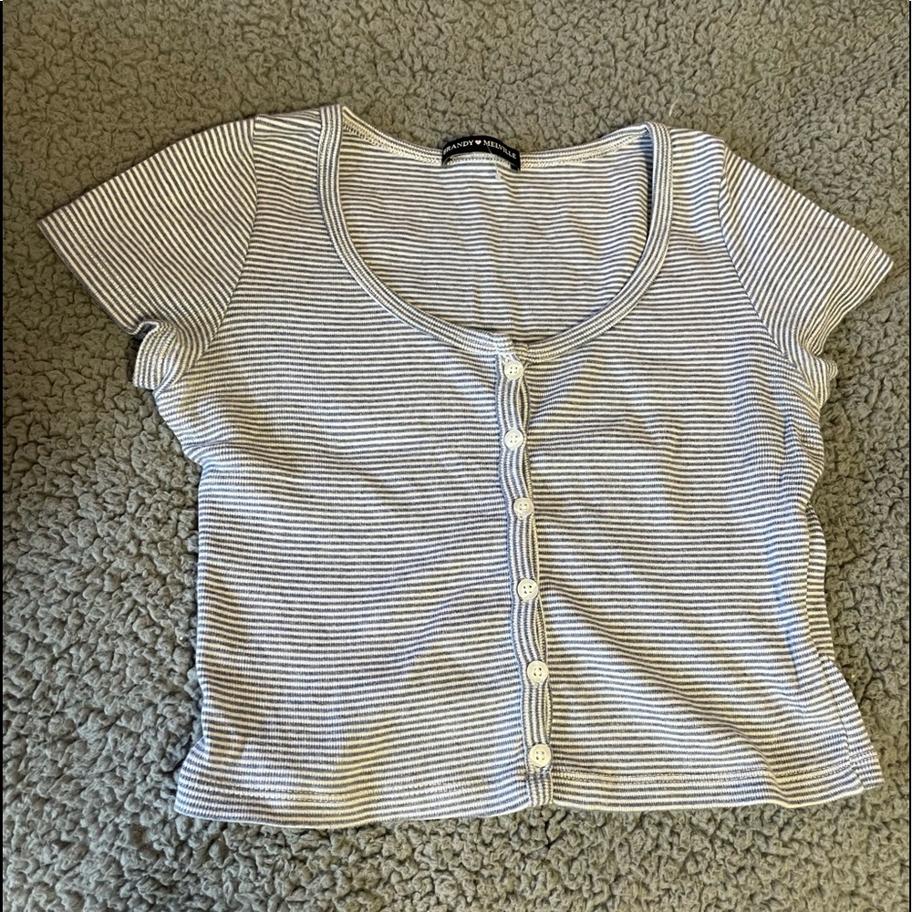 Brandy Melville t-shirt